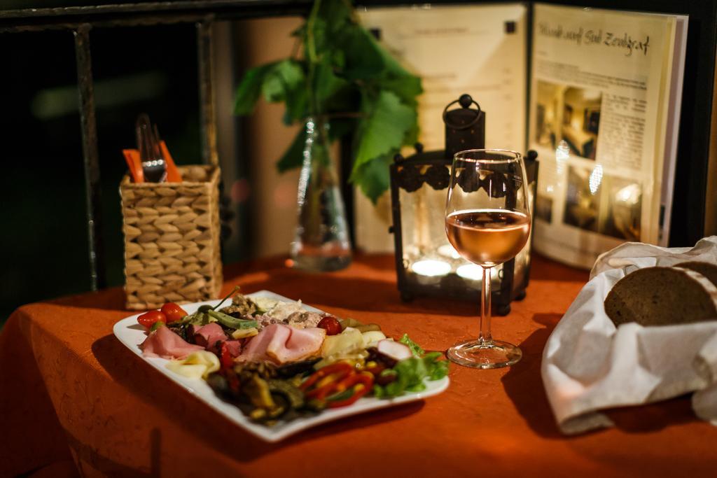 Hotel Gut Zentgraf Mörbisch am See Zewnętrze zdjęcie