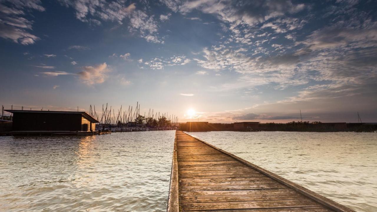 Hotel Gut Zentgraf Mörbisch am See Zewnętrze zdjęcie