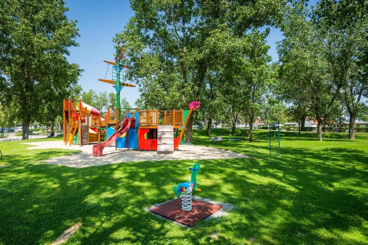 Hotel Gut Zentgraf Mörbisch am See Zewnętrze zdjęcie
